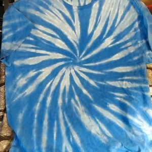 Swirl tie dyed tshirt